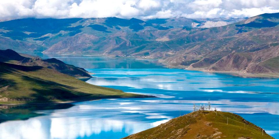 Tibet travel :Yamdrok Lake
