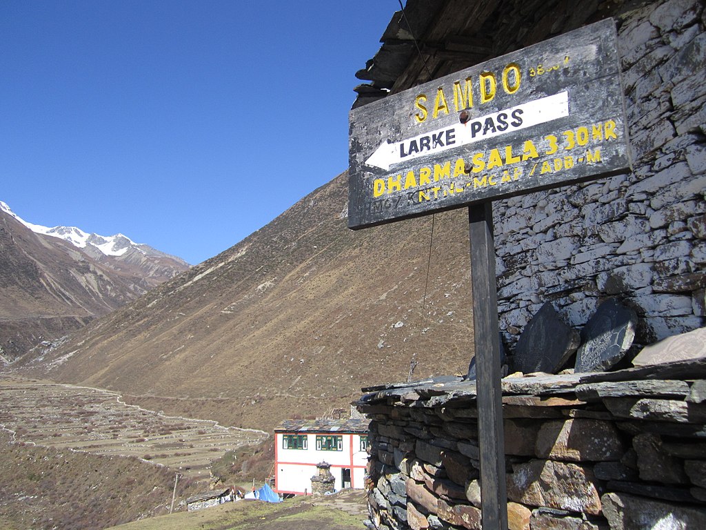 Larke pass manaslu